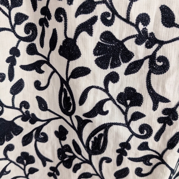 Women's Talbot's Cotton Embroidered White Navy Skirt 6 Lined - Picture 4 of 6